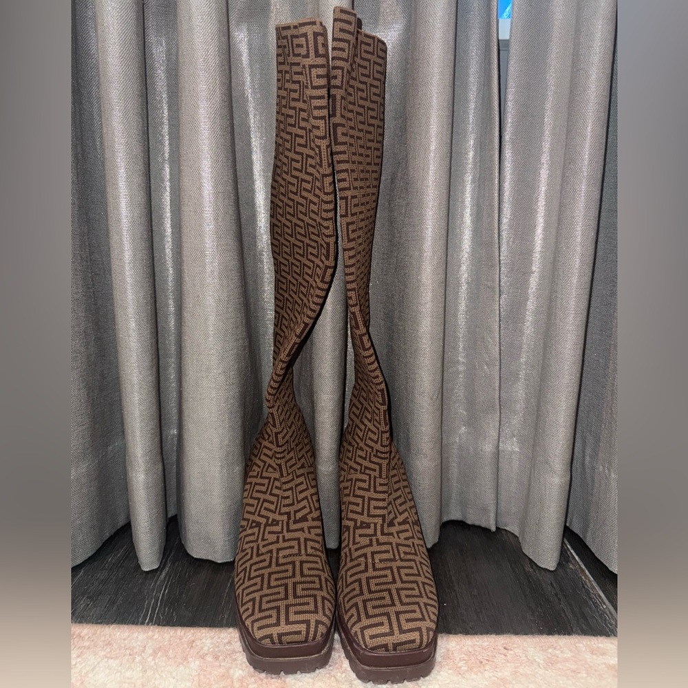 Geometric Pattern Brown Boots - Picture 2 of 2